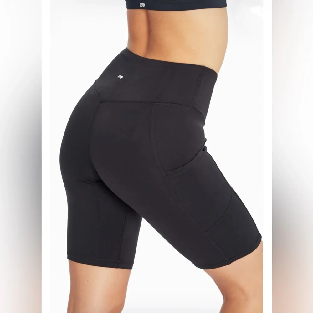 NEW Marika Brenda Side Pocket Tummy Control Bermuda Shorts 9” in Black